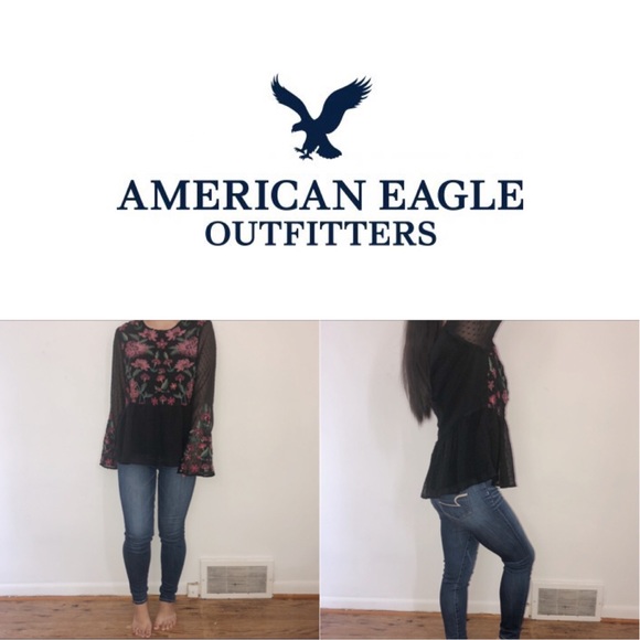 American Eagle Outfitters Tops - American Eagle Floral Shirt